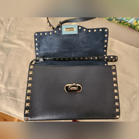 Valentino Garavanismall Rockstud leather crossbody bag - Picture 7 of 11